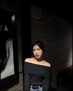 Vietnam’s Football Star Thanh Nhã Stuns Fans with Elegant Glamour Photoshoot - image 0