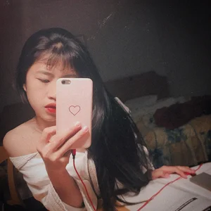 Vietnam’s Football Star Thanh Nhã Stuns Fans with Elegant Glamour Photoshoot - image 4