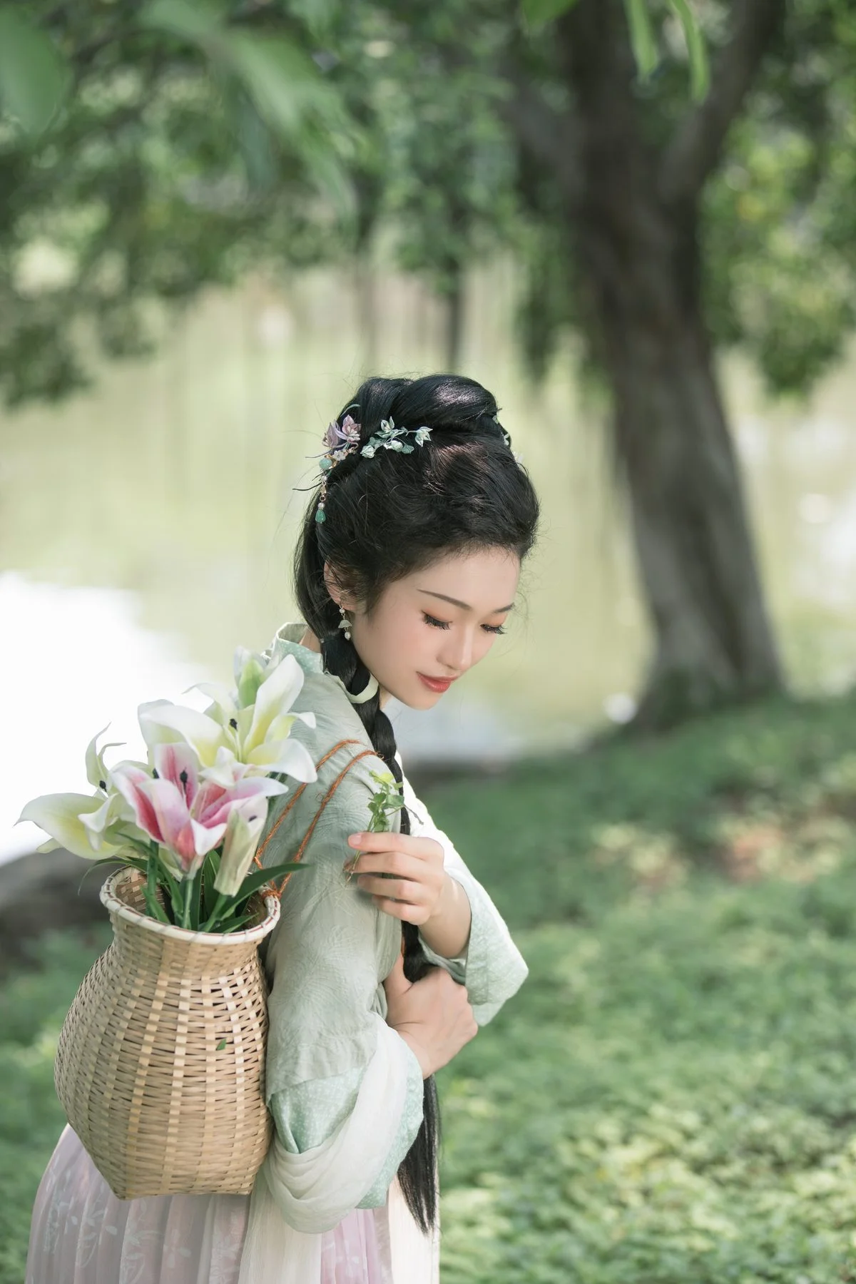 Minimalist Elegance: Li in YiTuYu Art Language Vol.4836 Gallery