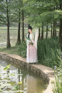 Minimalist Elegance: Li in YiTuYu Art Language Vol.4836 Gallery - image 5