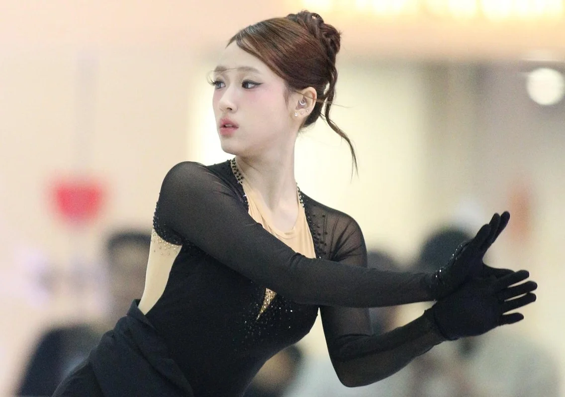 Vietnam’s 'Ice Skating Angel' Captivates Netizens with Radiant Beauty