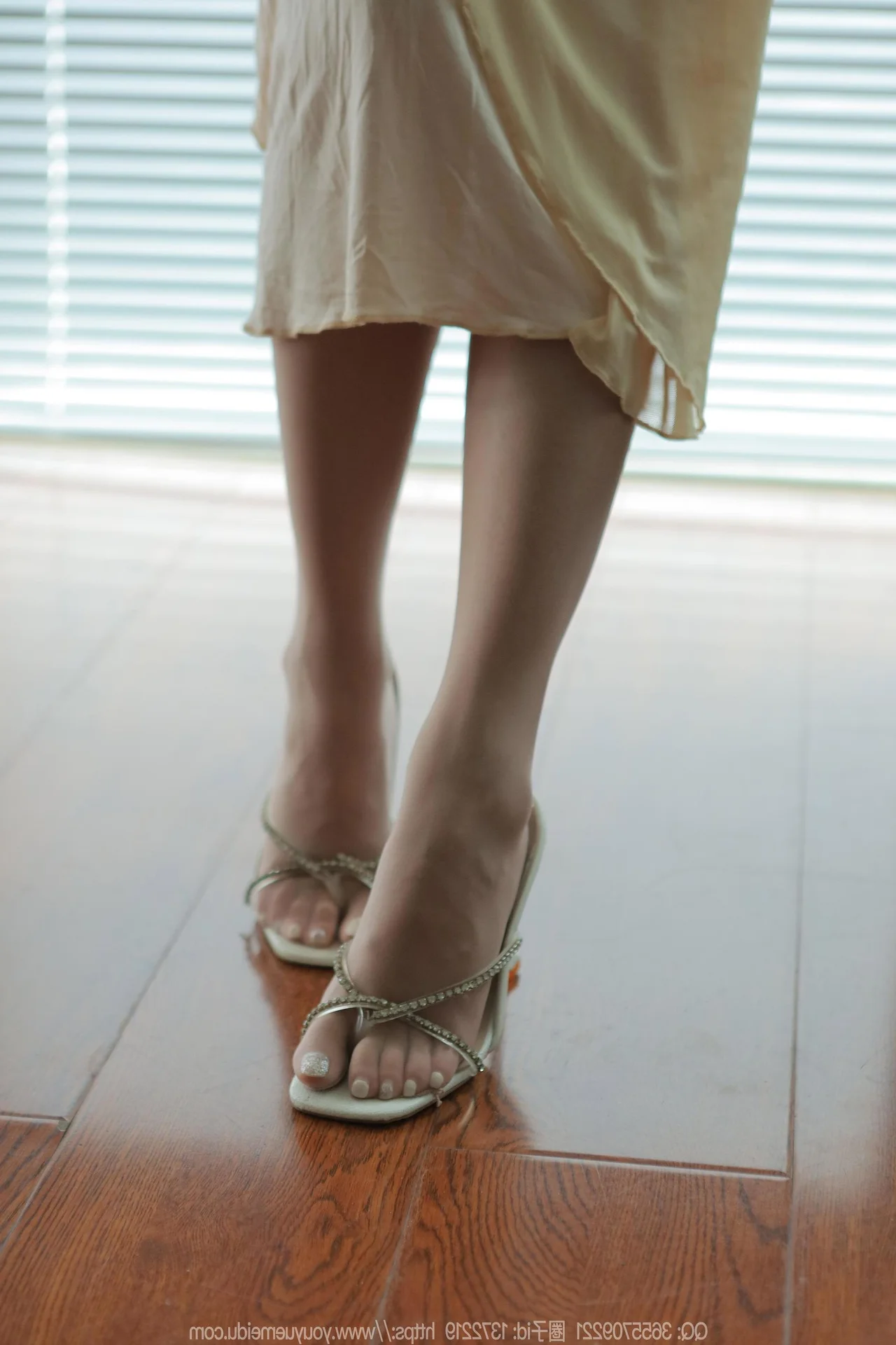 IESS Wan Ping Yellow Hip Skirt Part 1 Fashion Gallery