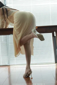 IESS Wan Ping Yellow Hip Skirt Part 1 Fashion Gallery - image 6
