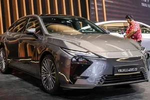 Lexus ES 2026 Debuts in Southeast Asia Starting at $75k, Anticipated Arrival in Vietnam - image 3