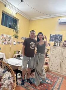 Behind the Scenes: Cute Moments with the Gen Z Cast of 'Di Giua Troi Ruc Ro' - image 13