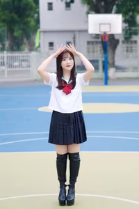 Viral 'Hot Girl' Teacher: Captivating Beauty & Style in Her Latest Look - image 2