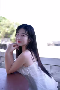 Viral 'Hot Girl' Teacher: Captivating Beauty & Style in Her Latest Look - image 9