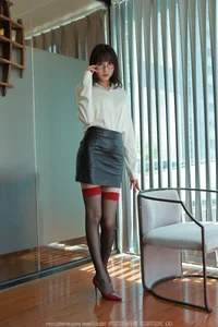 IESS SXJ No.1863: Showcasing the Sophisticated Charm of Chinese Model Tuan Tuan - image 27