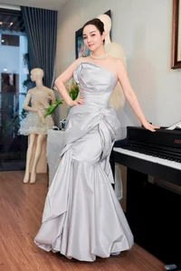 Vietnamese Star News: Remembering NSND Mạnh Tưởng and Hòa Minzy’s Updates - image 9