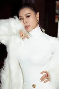 Vietnamese Star News: Remembering NSND Mạnh Tưởng and Hòa Minzy’s Updates - image 26