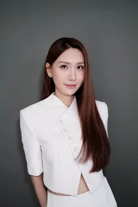 Vietnamese Star News: Remembering NSND Mạnh Tưởng and Hòa Minzy’s Updates - image 41