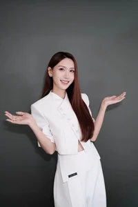 Vietnamese Star News: Remembering NSND Mạnh Tưởng and Hòa Minzy’s Updates - image 35
