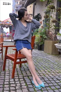 Shi Qi Features in IESS Bento 173 Blue Low Heels Special - image 49