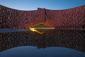 The Maiji Mountain Visitor Center: Minimalist Architecture Amidst Ancient Heritage - image 5