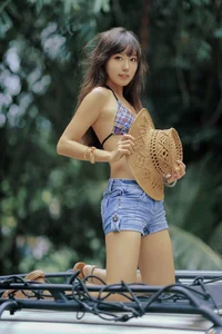 YiTuYu Art Language Vol.6067 Ai Nao Mei Qing Xu Aesthetic Photography Collection - image 2