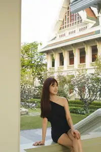 Chenaling_CL Vol.8609: Captivating Elegance in a Black Dress at Golden Hour - image 23