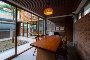 Hidden Oasis: The L-Shaped House in Tam Ky That Defies Narrow Alley Constraints - image 9