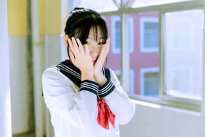 YiTuYu Art Language Vol.10187 Xin Yi: A Captivating 15-Page Gallery of Professional Photography - image 8