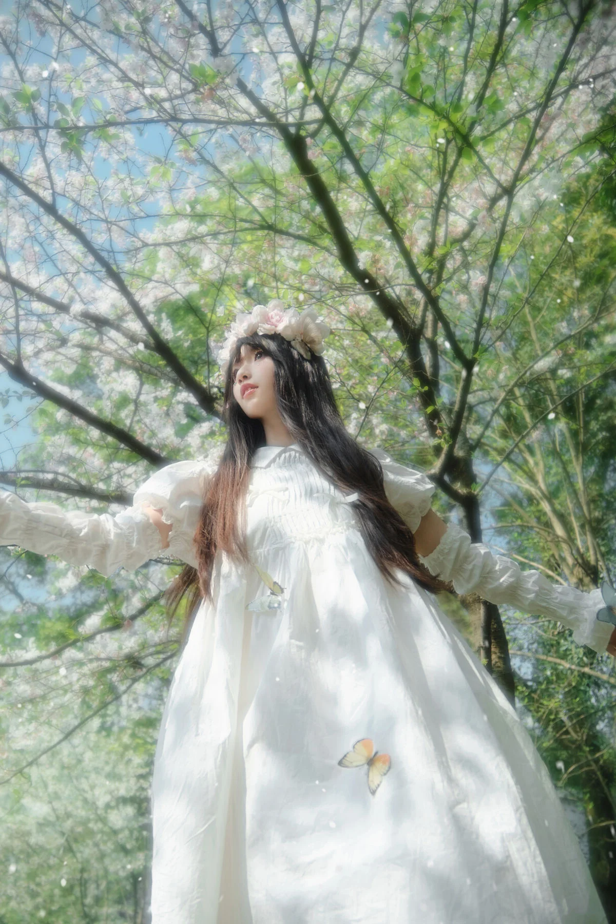 YiTuYu Art Language Vol.6766 Featuring Elegant Model Shi Yi