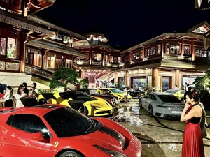 Inside the Palatial Villa of a Leading Aesthetics Industry Mogul: A Masterclass in Luxury - image 4