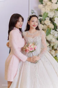 Inside the Star-Studded Wedding of Actress Kim Oanh and Model Vu Tuan Viet - image 8