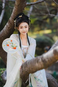 Pei Tong Xue Featured in YiTuYu Art Language Vol.4833 Collection - image 17