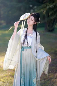 Pei Tong Xue Featured in YiTuYu Art Language Vol.4833 Collection - image 10