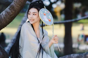 Pei Tong Xue Featured in YiTuYu Art Language Vol.4833 Collection - image 8