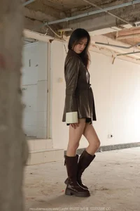 IESS Model Spotlight: Xiao Jiu in SXJ No.1944 - Urban Fashion and Elegance - image 43