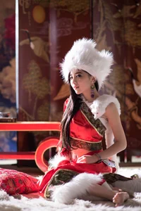 Elegant Fusion: Taiwanese Model Zhang Chuman in a Stunning Chinese-Style Christmas Photoshoot - image 2