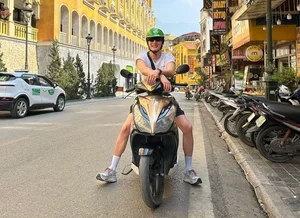 High Kick Star Jung Il-woo Conquers Fansipan: A Sapa Adventure - image 1