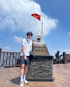 High Kick Star Jung Il-woo Conquers Fansipan: A Sapa Adventure - image 3
