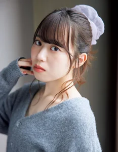 Sayuri Date 1st Photo Book 'Ashiato': A Beautiful 105-Page Debut - image 10
