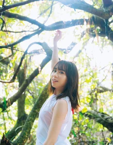 Sayuri Date 1st Photo Book 'Ashiato': A Beautiful 105-Page Debut - image 17