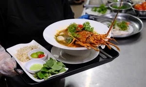 The 600,000 VND Lobster Pho: A Luxury Culinary Experience in Saigon - image 9
