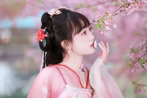 Ethereal Elegance: Xiao Wang Sui Bin Bin in New Collection - image 0