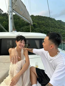 Inside the Luxurious Engagement of Fashion Influencer Co Em Trendy Khanh Linh - image 5