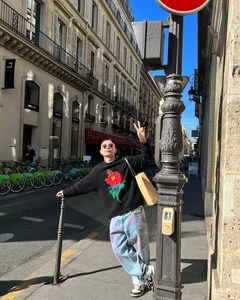 Inside the Luxurious Engagement of Fashion Influencer Co Em Trendy Khanh Linh - image 2
