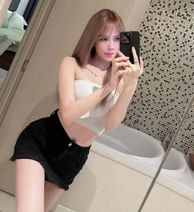 Thiều Bảo Trâm's Bold Fashion Choices and Rising Influence in Vietnamese Pop Culture - image 4