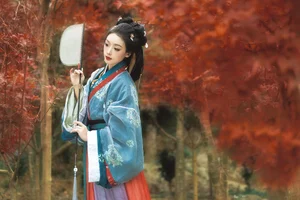 Exploring Contemporary Beauty in Art Language Vol.6385 with the Captivating Qiqi - image 15
