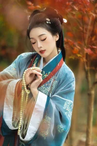 Exploring Contemporary Beauty in Art Language Vol.6385 with the Captivating Qiqi - image 7