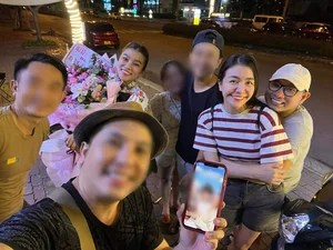 Homebound Happiness: Huynh Dong and Ai Chau Share Heartwarming Moments in Vietnam - image 9