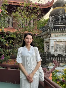 Vietnamese Celebrities Share Heartwarming Family News and Global Travel Adventures - image 0