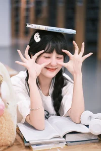 The Sweet Library Aesthetic of Xia Yu Xiao Nian - YiTuYu Vol.8898 - image 12