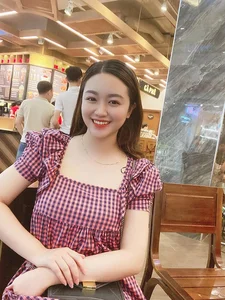 The Happy Lives of Nghe An’s Famous Hot Girls Married to Football Stars - image 8