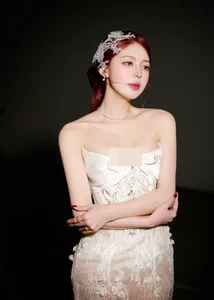 Liz Kim Cuong Captivates Fans with Her Latest Seductive Fashion Trends and Bold Style Choices - image 5