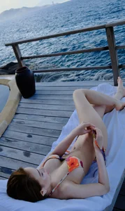 Phuong Bora’s Captivating Bikini Style: How the Hanoi Influencer Masters the Art of Travel and Fitness - image 3