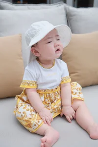 A Hau Tu Anh and Her Daughter Share Sweet Moments in Matching Outfits - image 2