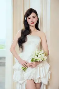 Miss Earth Vietnam 2025 Trâm Anh: Irresistibly Glamorous & Sweet Beauty Transformation - image 3