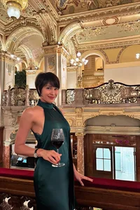 MC Phuong Mai Visits the World’s Most Beautiful Cafe in Style - image 11